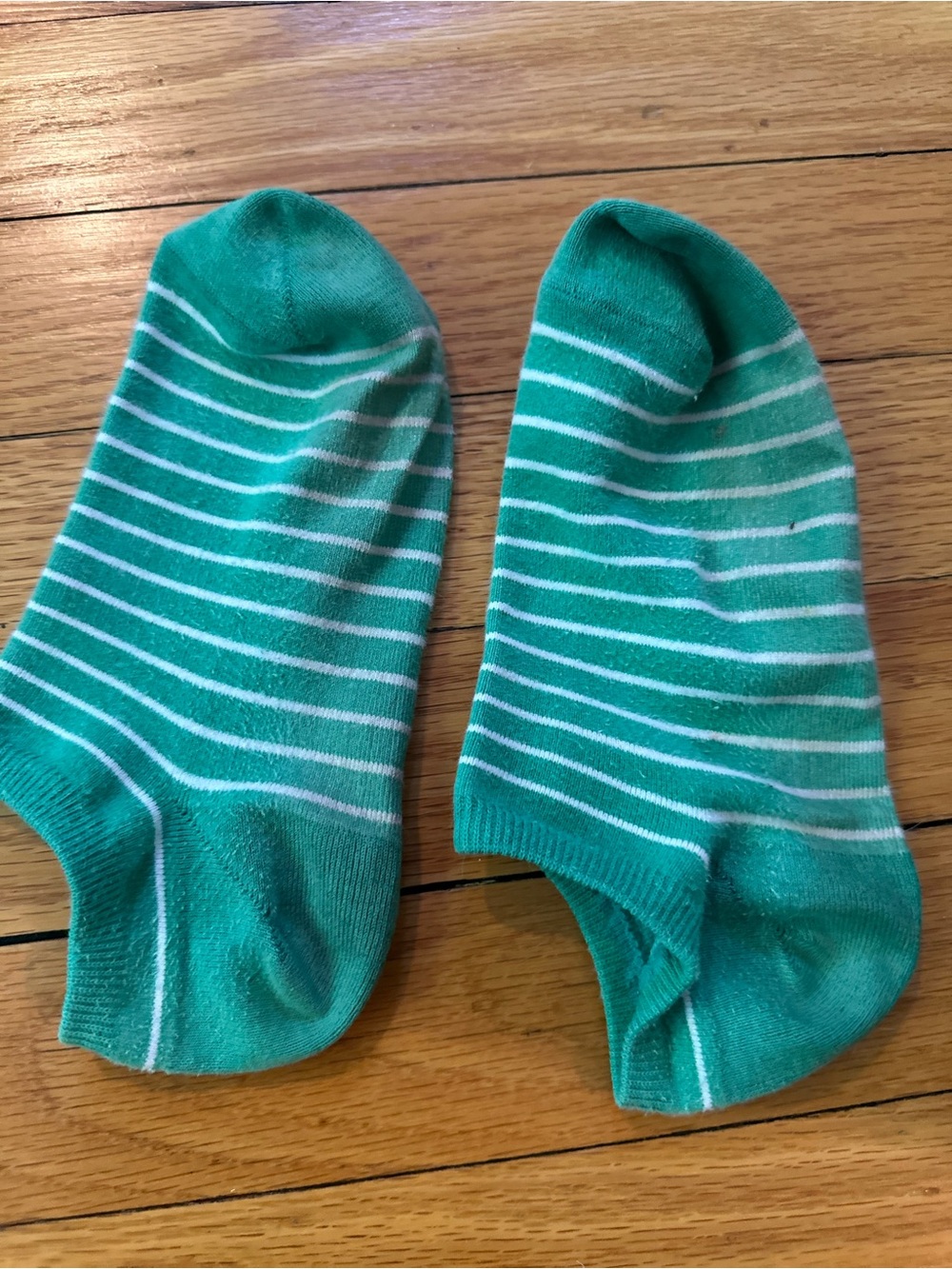 Women’s Striped No-Show Socks in Green Gap